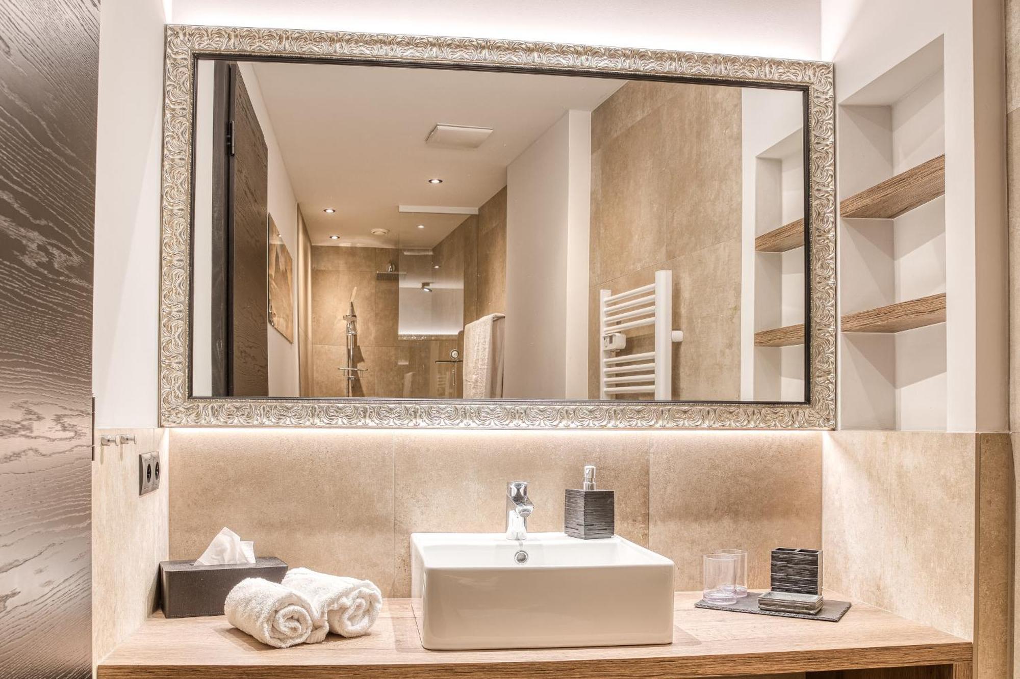 Exklusiv Und Elegantes Apartment In Der Residenz Silvretta - Inklusive Silvretta Card Premium See Dış mekan fotoğraf